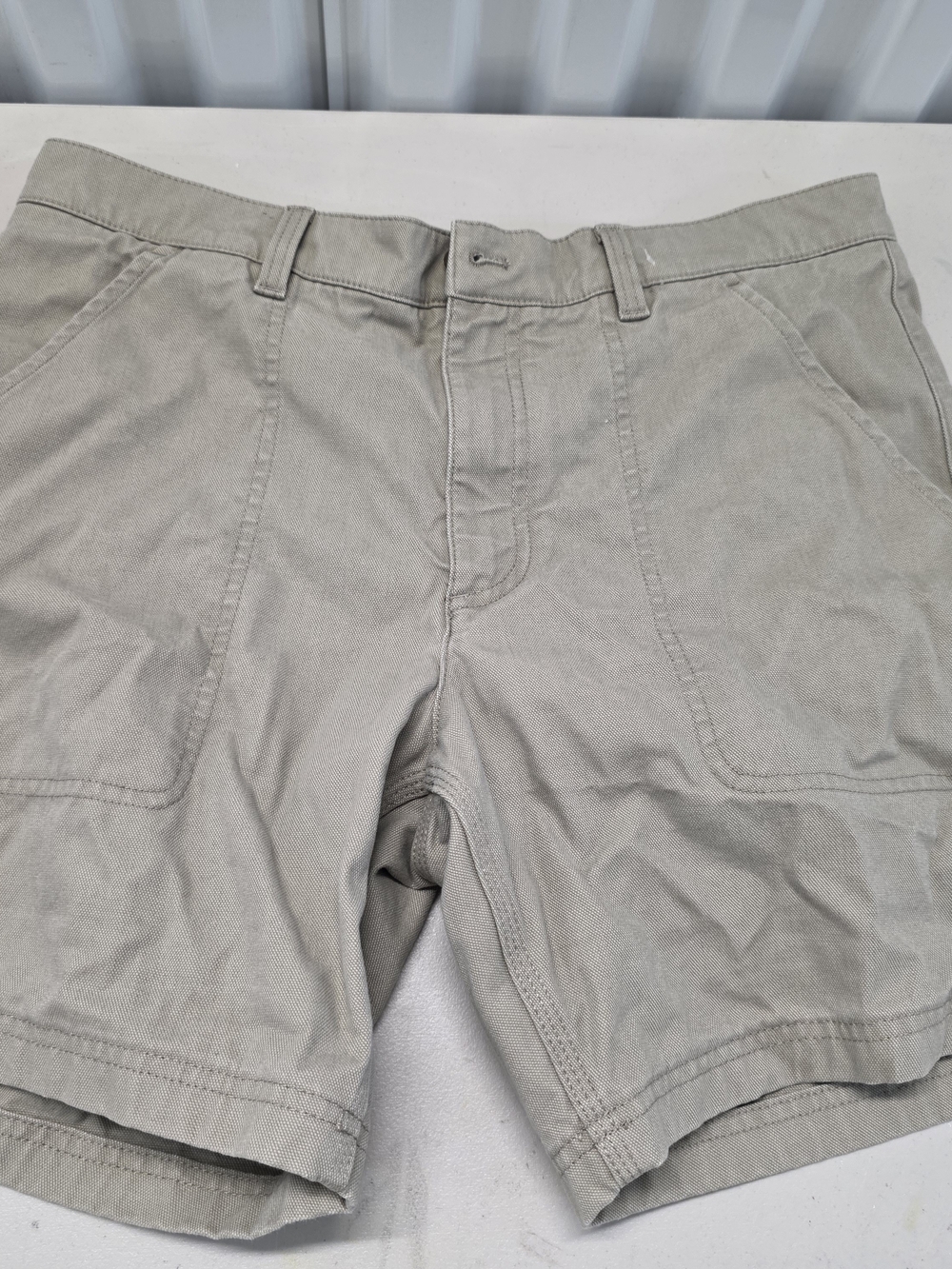 Duck Head Men's Light Tan Flat Front Shorts